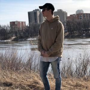 Meet your Posher, Garrett